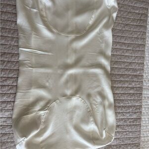 Sleep and Glow Omnia Natural Silk Pillowcase